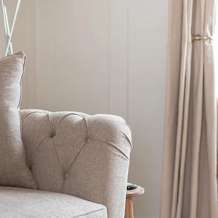 Retreat - Work Or Friendly * Kendal